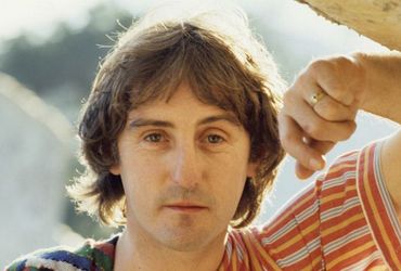 Legendary Musician Denny Laine, Founding Member of Wings and The Moody Blues, Passes Away at 79