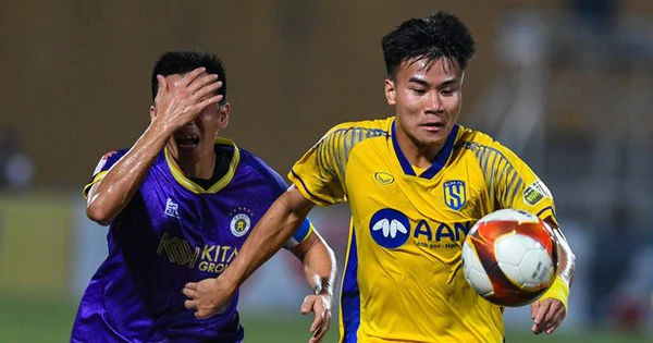 Tư duy bất ngờ của Văn Quyết khi bị phạm lỗi và được xưng chú khi nhận lời xin lỗi