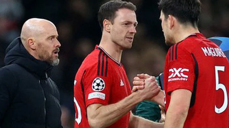 HLV Ten Hag phát biểu về MU đứng cuối bảng và kỷ lục tệ hại tại Champions League?