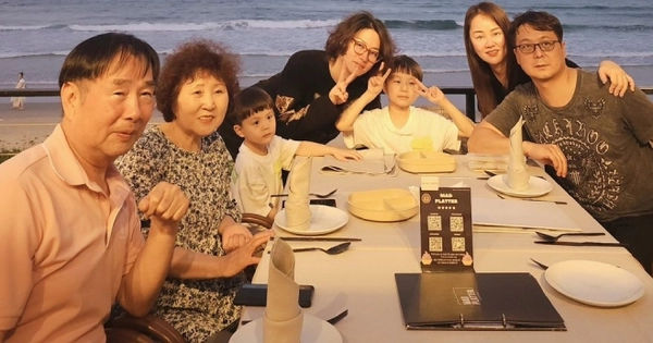 Gia đình Heechul (Super Junior) đến Đà Nẵng: Hình ảnh 2 thiên thần nhỏ khiến chúng ta chú ý