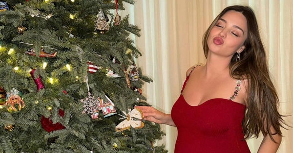 Mang thai lần thứ 4, cơ thể nóng bỏng của Miranda Kerr khiến ai phải trầm trồ