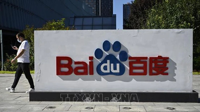 Ernie trở thành đối thủ vượt mốc 100 triệu người dùng của ChatGPT