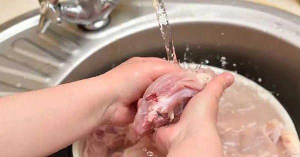 Kiểu rã đông thịt mất dinh dưỡng và tiềm ẩn vi khuẩn - Cách giải quyết sao cho chính xác?