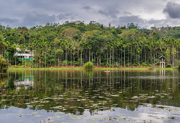 Karlad Lake