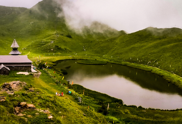 Parashar Lake