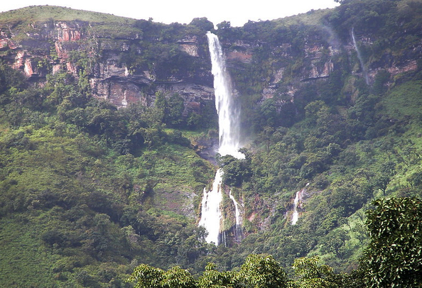 Kalhatti falls Ooty