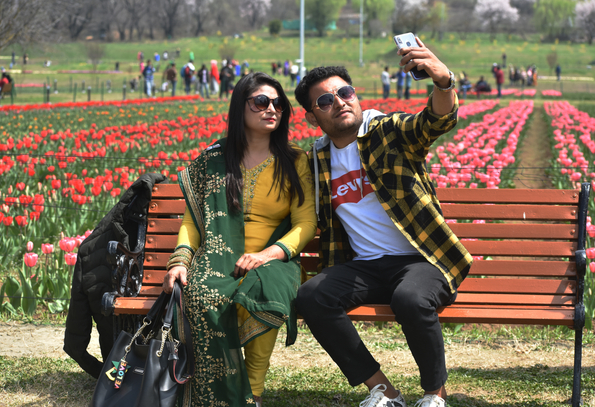 Srinagar Honeymoon Package