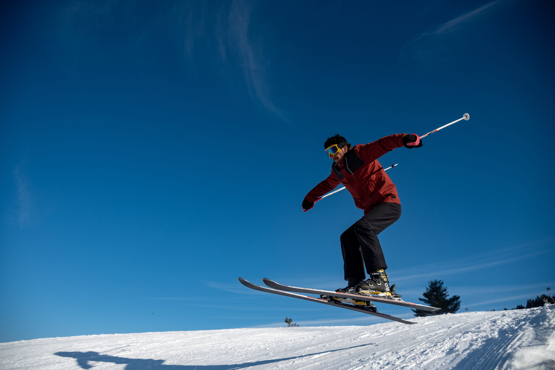 Skiing in Manali