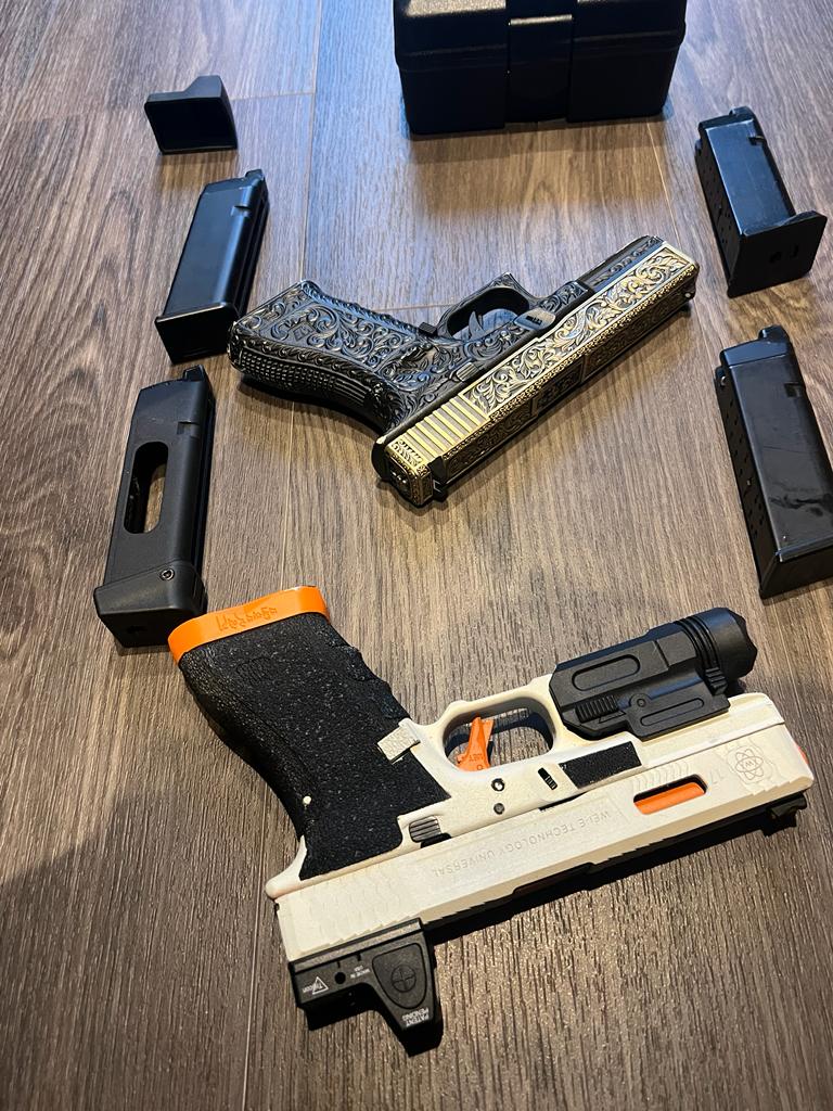 Lot bradé (P90, 2 glocks, M14)