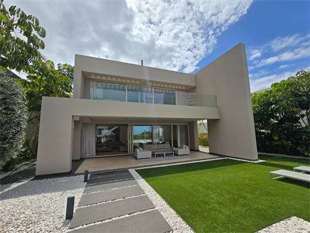 Вилла в Коста-Адехе 515 м2 №VL263316EB5  - Продажа