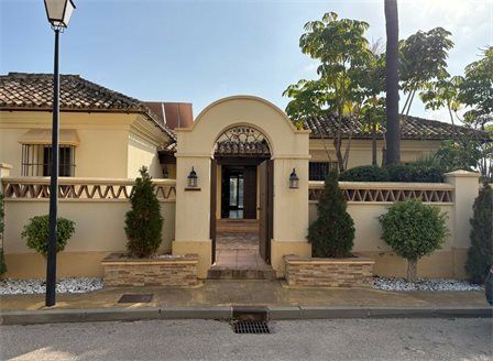 Вилла в Эль-Параисо 450 м2 №VL241174535B  - Продажа