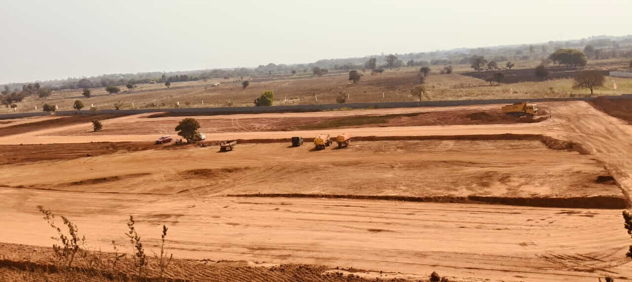 Premium Weekend villas plots @Mannaguda Chevell-vikarabad highway road facing venture