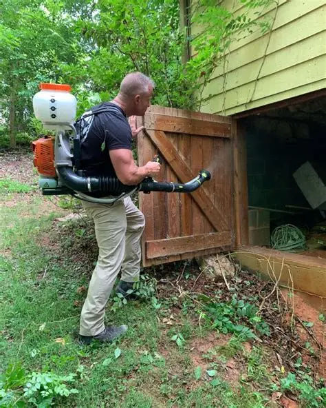 Alexander Pest Control Inc. team in Odessa, TX