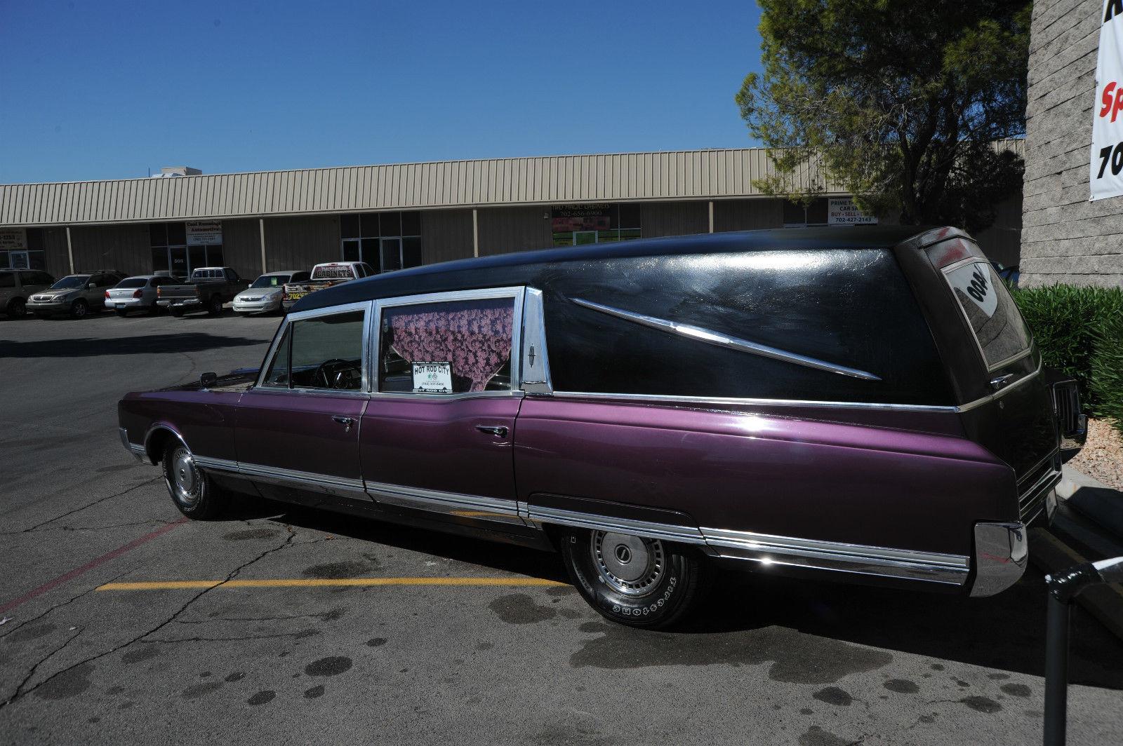 1963 Cadillac Fleetwood Hearse