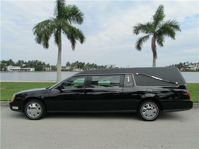 strong running 2004 Cadillac Deville Hearse