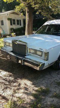 low miles 1988 Lincoln Town Car hearse for sale