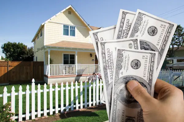 What Happens If Someone Else Pays My Property Taxes? l 4 Risks