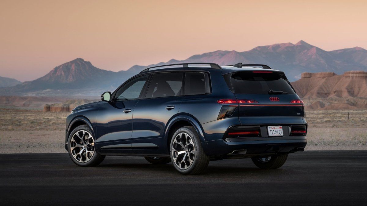 Audi Q9 Interior