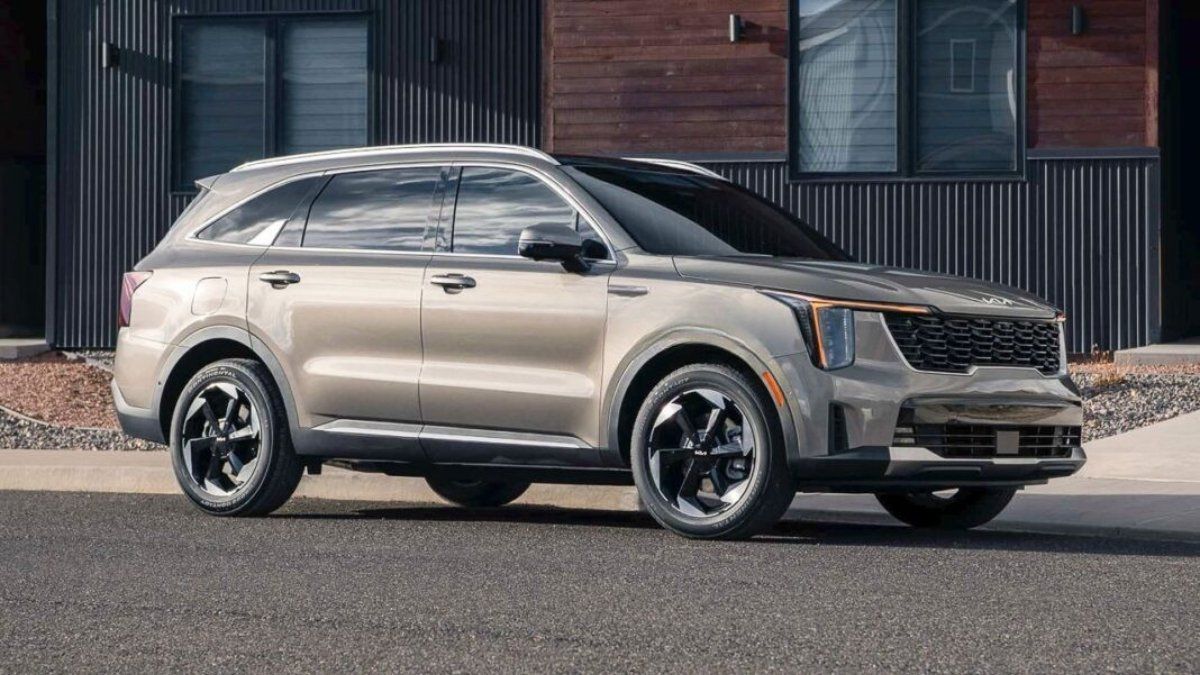Kia Sorento Hybrid Body Image 1