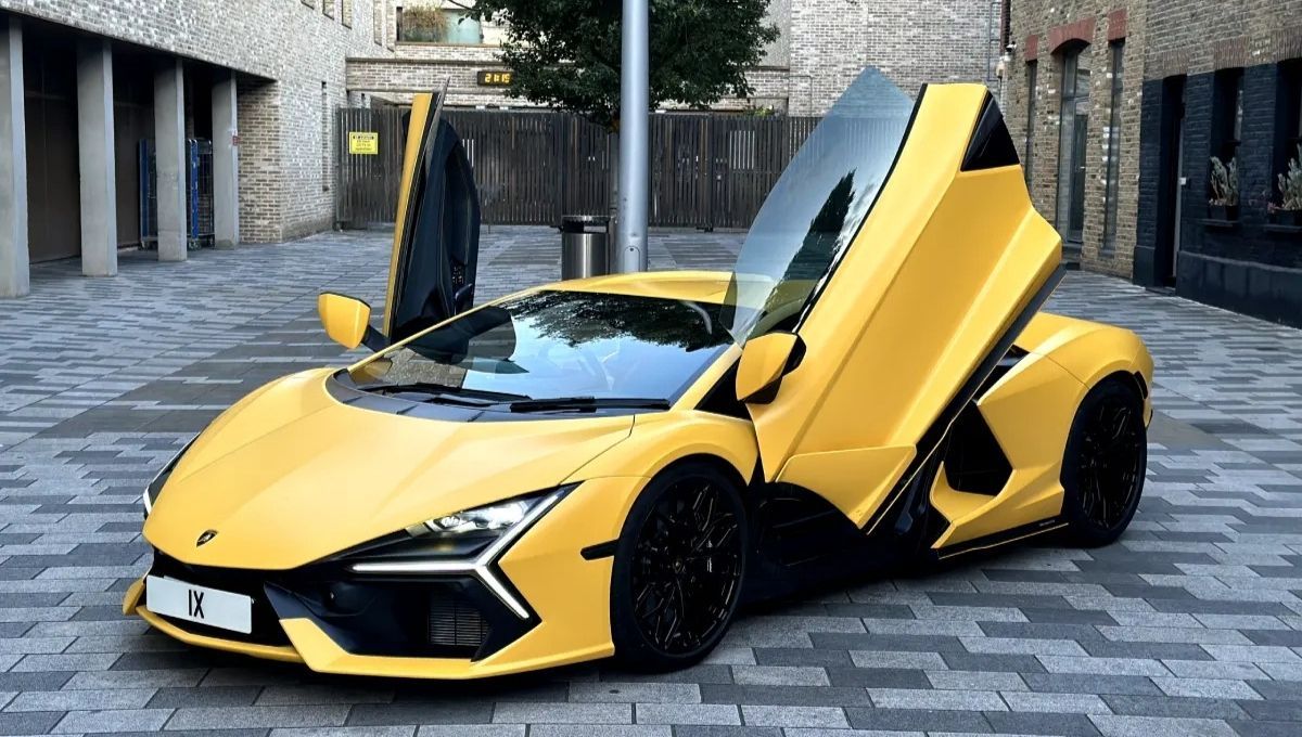 Lamborghini Revuelto