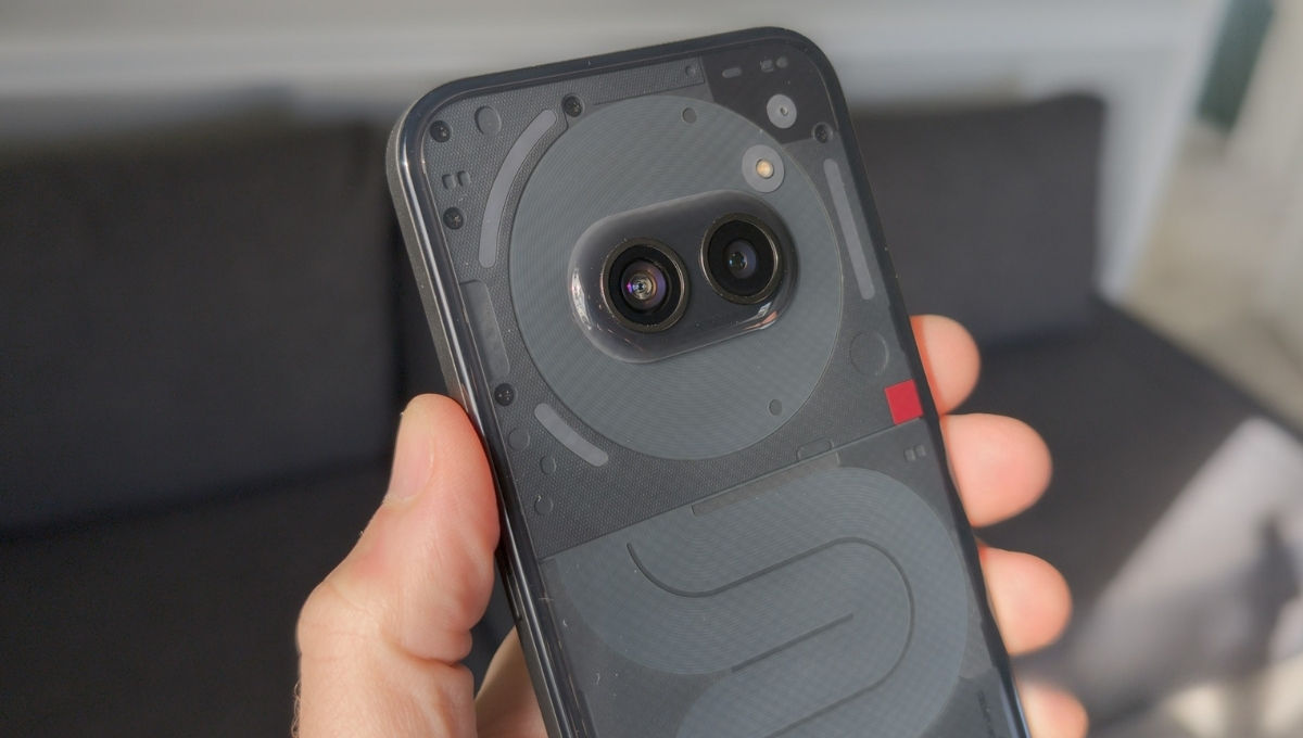  Nothing Phone (2a) Plus