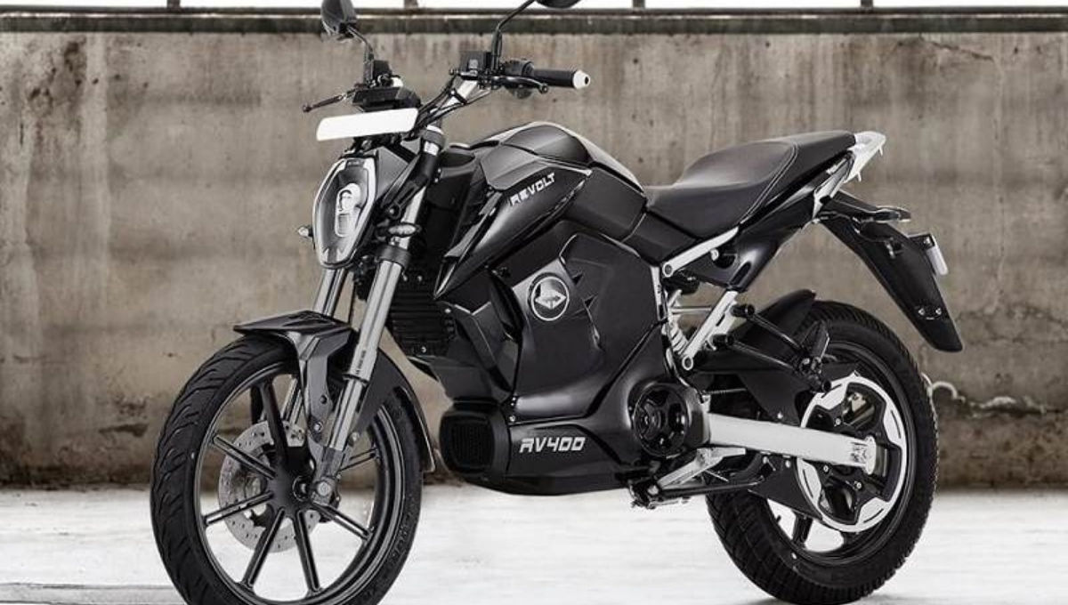 Revolt RV400