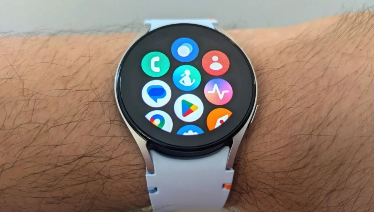  Samsung Galaxy Watch FE