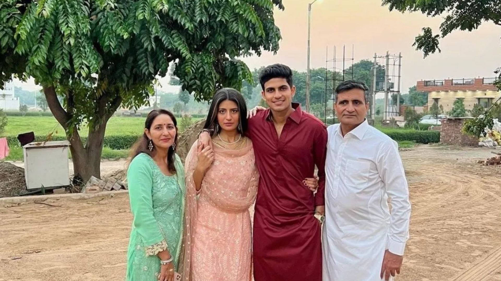 Shubman gill family - Keart Gill, Lakhwinder Singh and Shahneel Gill