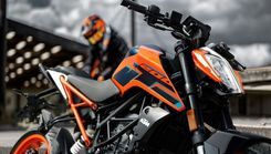 KTM 200 Duke bike 