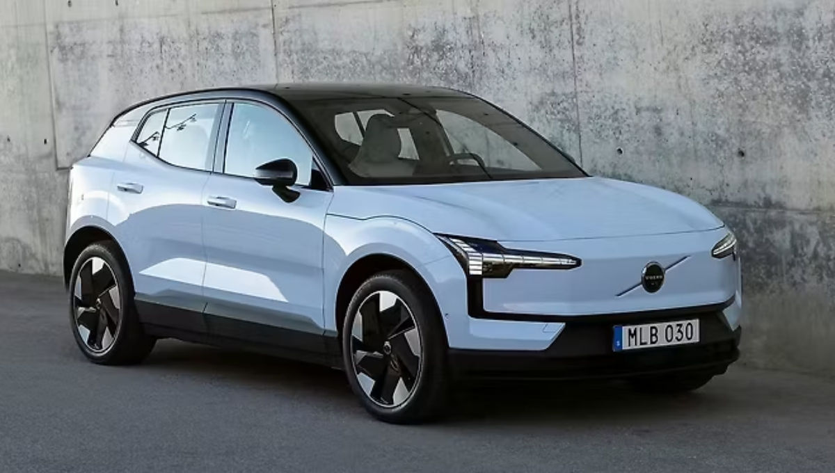  Volvo EX30 Electric SUV