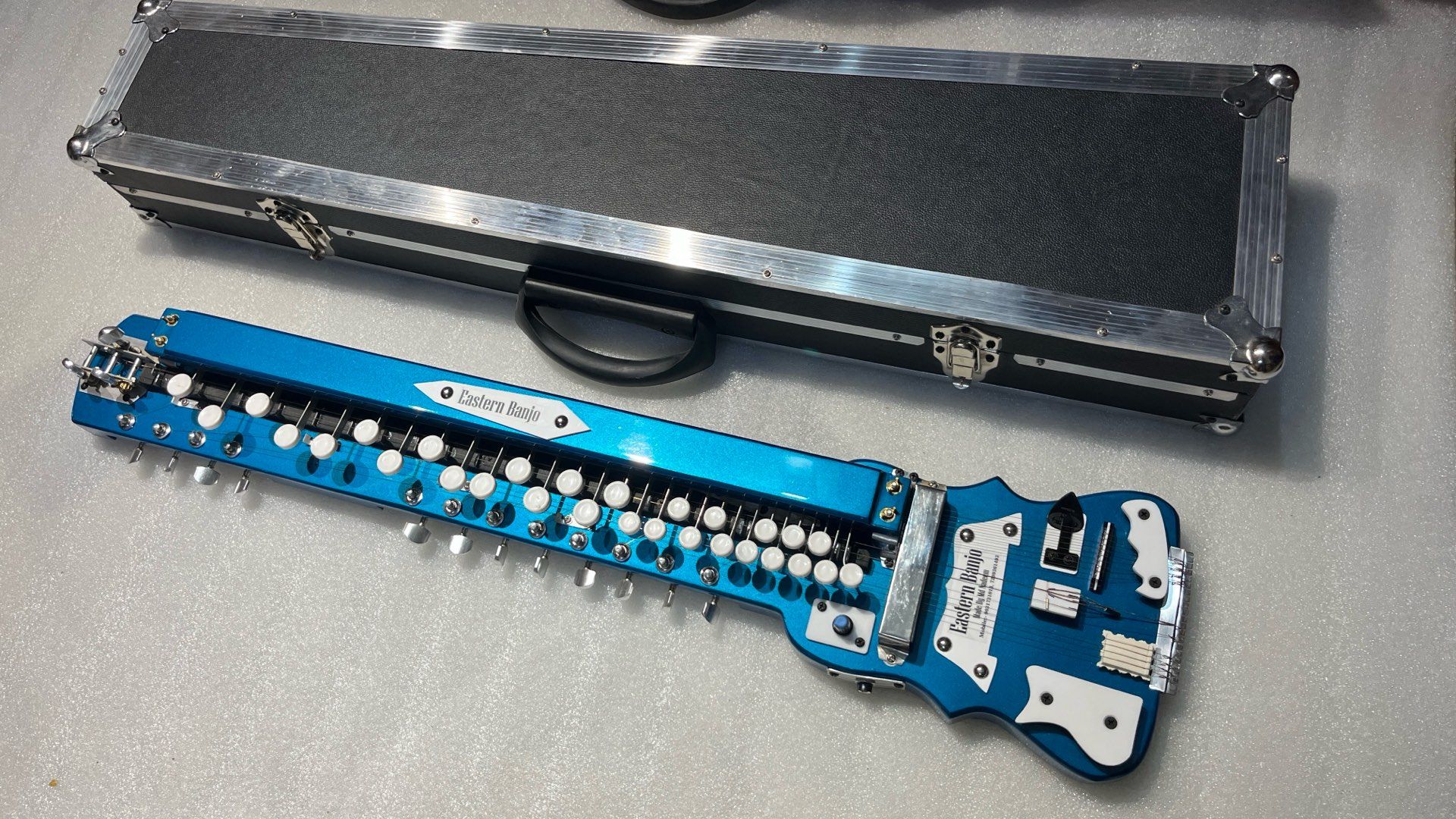 14 Strings Cyan Swarmandal Banjo With Hard Case