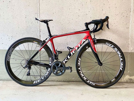 Rennvelo für Damen auf velomarkt.ch