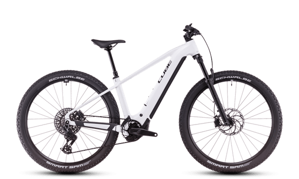 Cube Reaction Hybrid SLT metallicwhite´n´black M kaufen in Thurgau #1 | velomarkt.ch