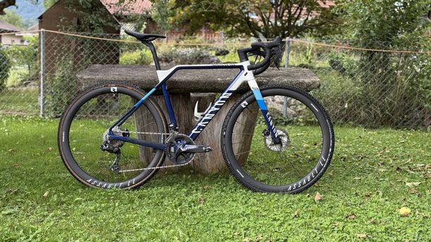Canyon Inflite CF SLX 9 Team kaufen in Aargau #1 | velomarkt.ch