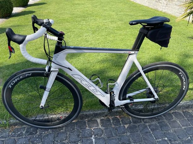 FELT VOLL CARBON AR3 kaufen in Saint-Gall #1 | velomarkt.ch