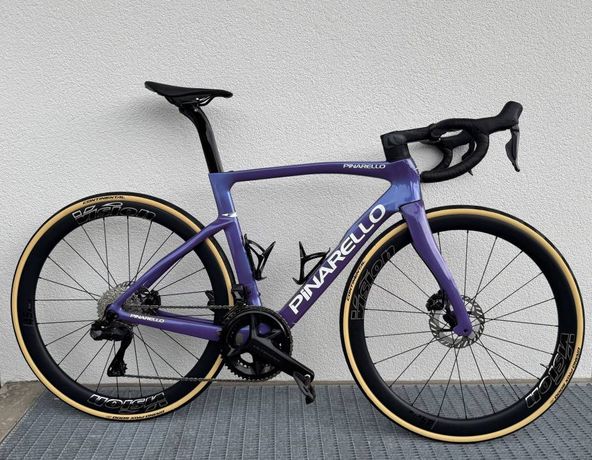 NEU: Pinarello F5 2025 - Vision Carbon LR - Shimano 105 Di2 kaufen in Luzern #1 | velomarkt.ch