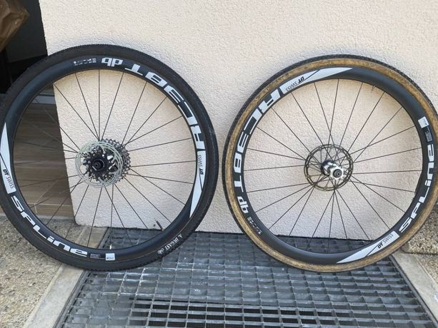 DT Swiss Carbon tubular wheelset with extra tires kaufen in Genève #1 | velomarkt.ch