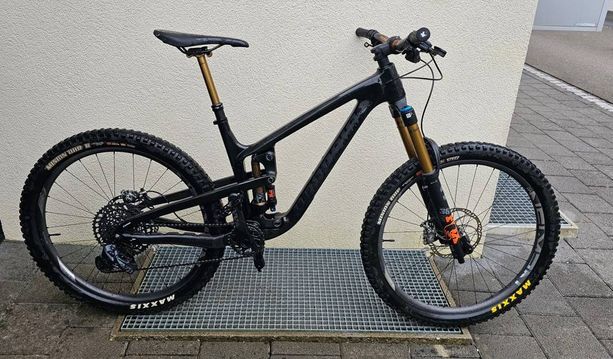 Carbon Enduro Propain Tyee CF 27.5" Grösse S 2023 mit el. SRAM AXS Schaltung kaufen in Aargau #1 | velomarkt.ch