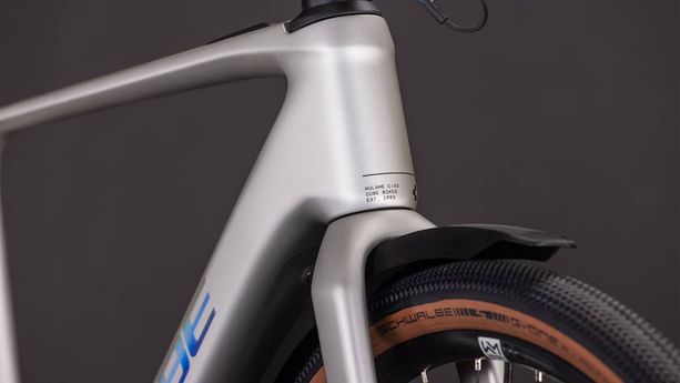 Cube Cube Nulane Hybrid C:62 Race 400X FE sleekgrey´n´prism S sleekgrey´n´prism kaufen in Thurgau #1 | velomarkt.ch