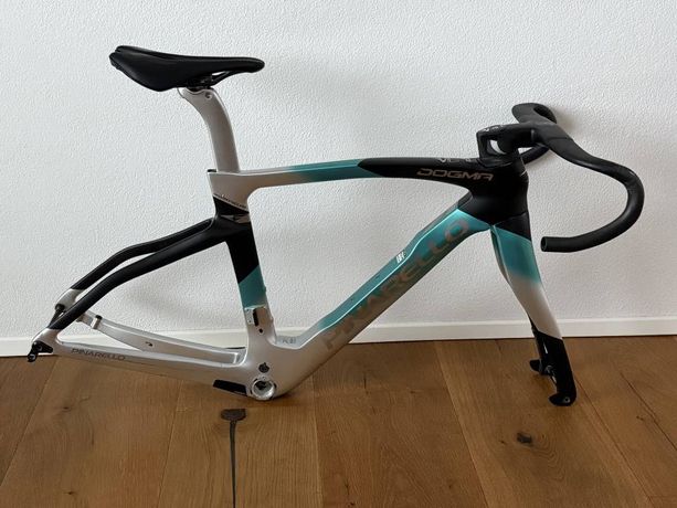 Pinarello Dogma F 2024 kaufen in Glaris #1 | velomarkt.ch