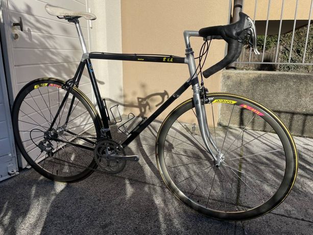 Vitus Carbon 9 mit Campagnolo Komponenten kaufen in Bâle-Ville #1 | velomarkt.ch