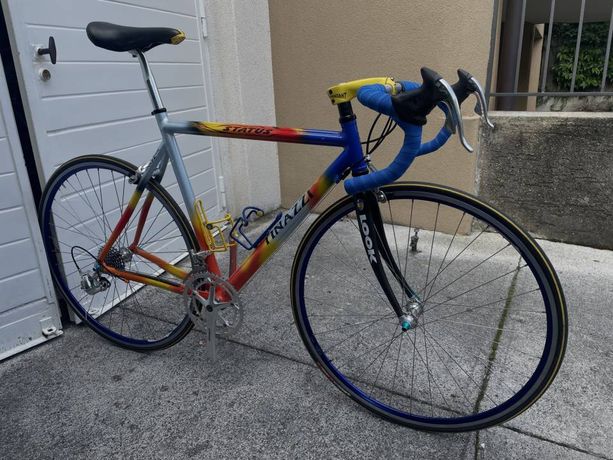 Rennvelo Tinazzi Status mit Campagnolo Komponenten kaufen in Bâle-Ville #1 | velomarkt.ch