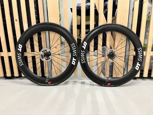 DT Swiss ARC 1100 DICUT 62 Carbon Disc Center Lock 28" Laufradsatz kaufen in Zurigo #1 | velomarkt.ch