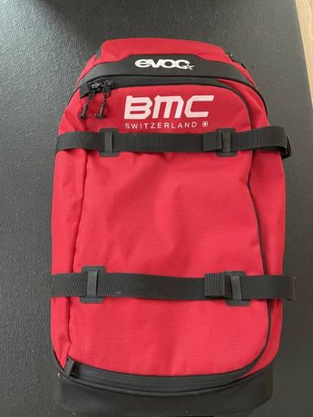 EVOC BMC Switzerland Roller Bag Team Edition kaufen in Zurich #1 | velomarkt.ch
