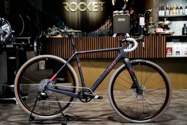 Finna Barcelona Gravel Navi blau kaufen in Basilea-Campagna #1 | velomarkt.ch