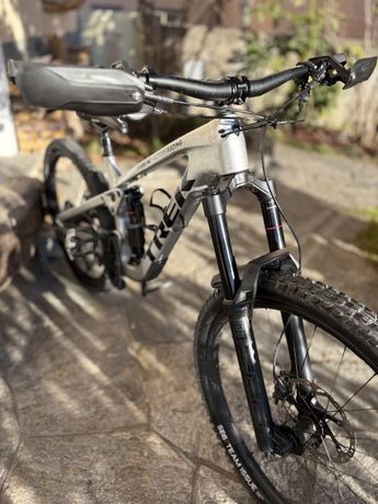 TREK Slash 9.8 XT Gen 6 2026 kaufen in Tessin #1 | velomarkt.ch