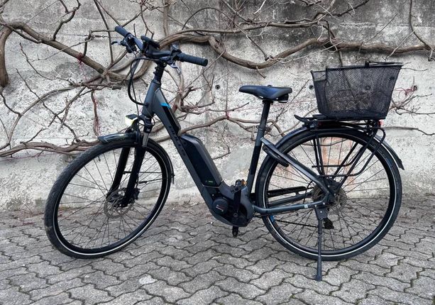 Elektrovelo, wenig km, Bosch-Motor kaufen in Bâle-Campagne #1 | velomarkt.ch