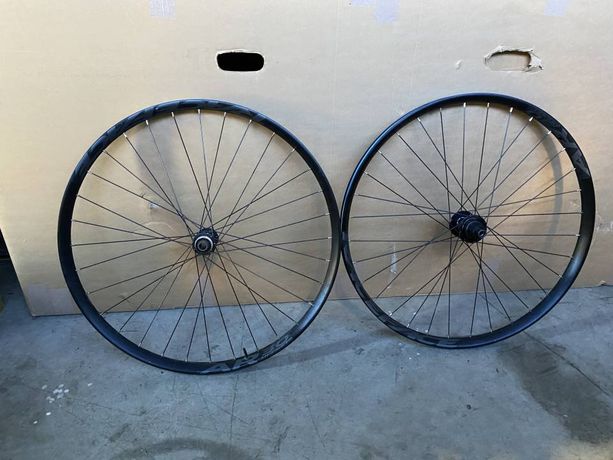 Race Face AR 30 29“ Radsatz kaufen in Wallis #1 | velomarkt.ch