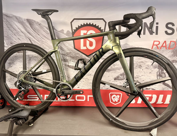 Factor OSTRO Gravel Premium Package+Weehls kaufen in Lucerne #1 | velomarkt.ch