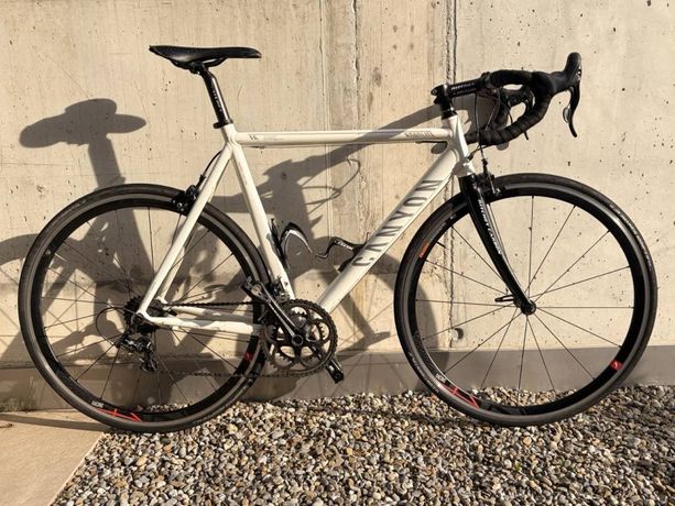 Canyon Roadlite Alu Grösse M (55 cm) Jahrgang 2010 kaufen in Luzern #1 | velomarkt.ch